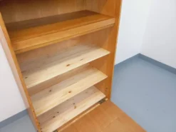 Meuble bibliothèque vintage avec table d’appoint en bois de chêne