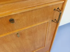 Meuble bibliothèque vintage avec table d’appoint en bois de chêne