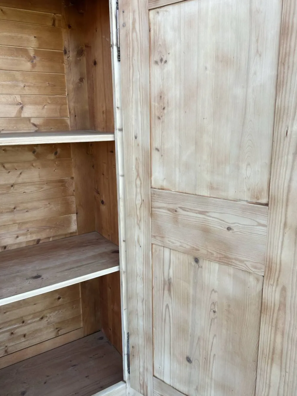 Meuble bonnetier Parisienne bois brut vintage