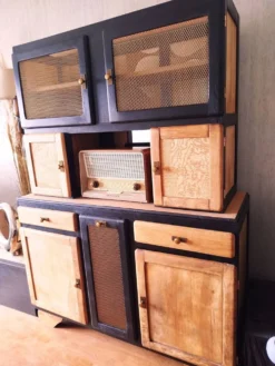 Meuble Buffet Mado vintage année 50 restauré et relooké, chêne massif