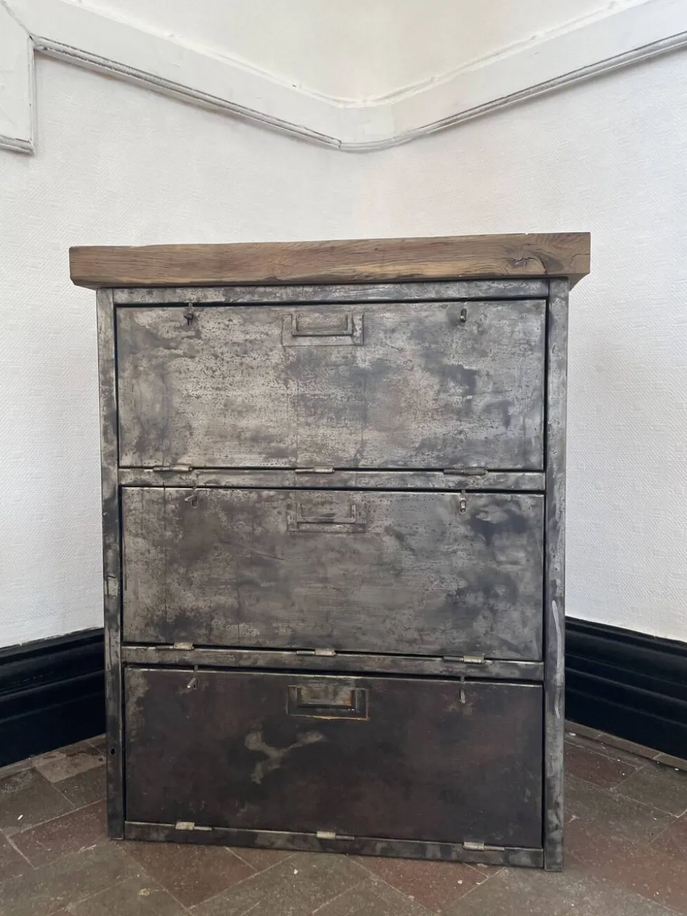 Meuble 3 clapets métal bois