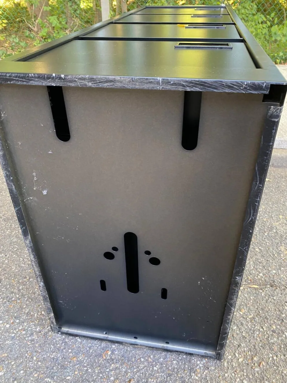 Meuble classeur métallique 4 tiroirs pour dossiers suspendus style industri