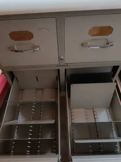 Meuble classeur à tiroirs Strafor