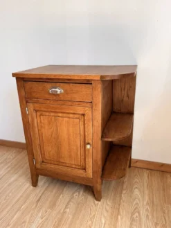 Meuble confiturier vintage