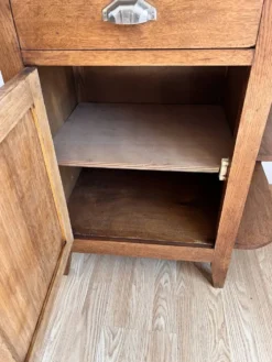 Meuble confiturier vintage