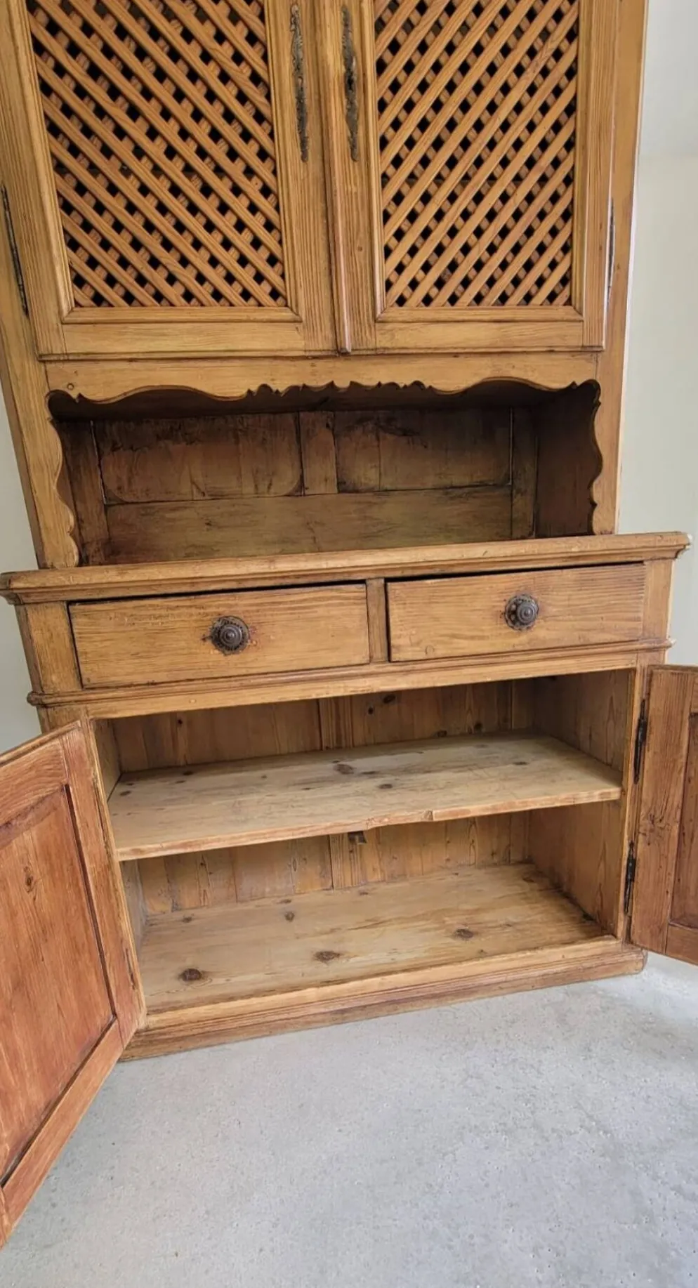 Meuble 2 corps buffet vaisselier bois massif pitchpin