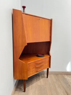Meuble d’angle scandinave en teck design danois