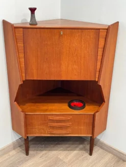 Meuble d’angle scandinave en teck design danois