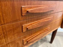 Meuble d’angle scandinave en teck design danois