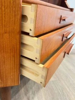 Meuble d’angle scandinave en teck design danois