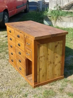 Meuble d'atelier