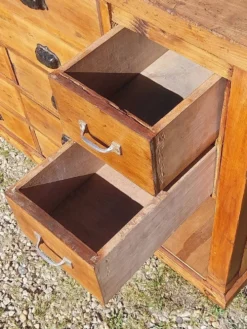 Meuble d'atelier
