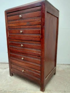 Meuble d'atelier