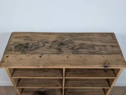 Meuble d'atelier à casiers