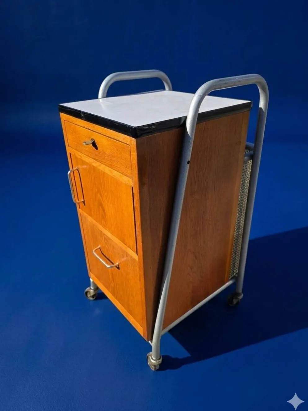 Meuble de bureau médical ETS Hordoir en chêne des années 60