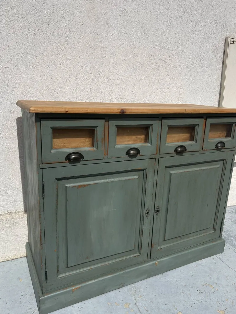 Meuble de comptoir ancien à tiroirs porte-étiquettes – patine vert-de-
