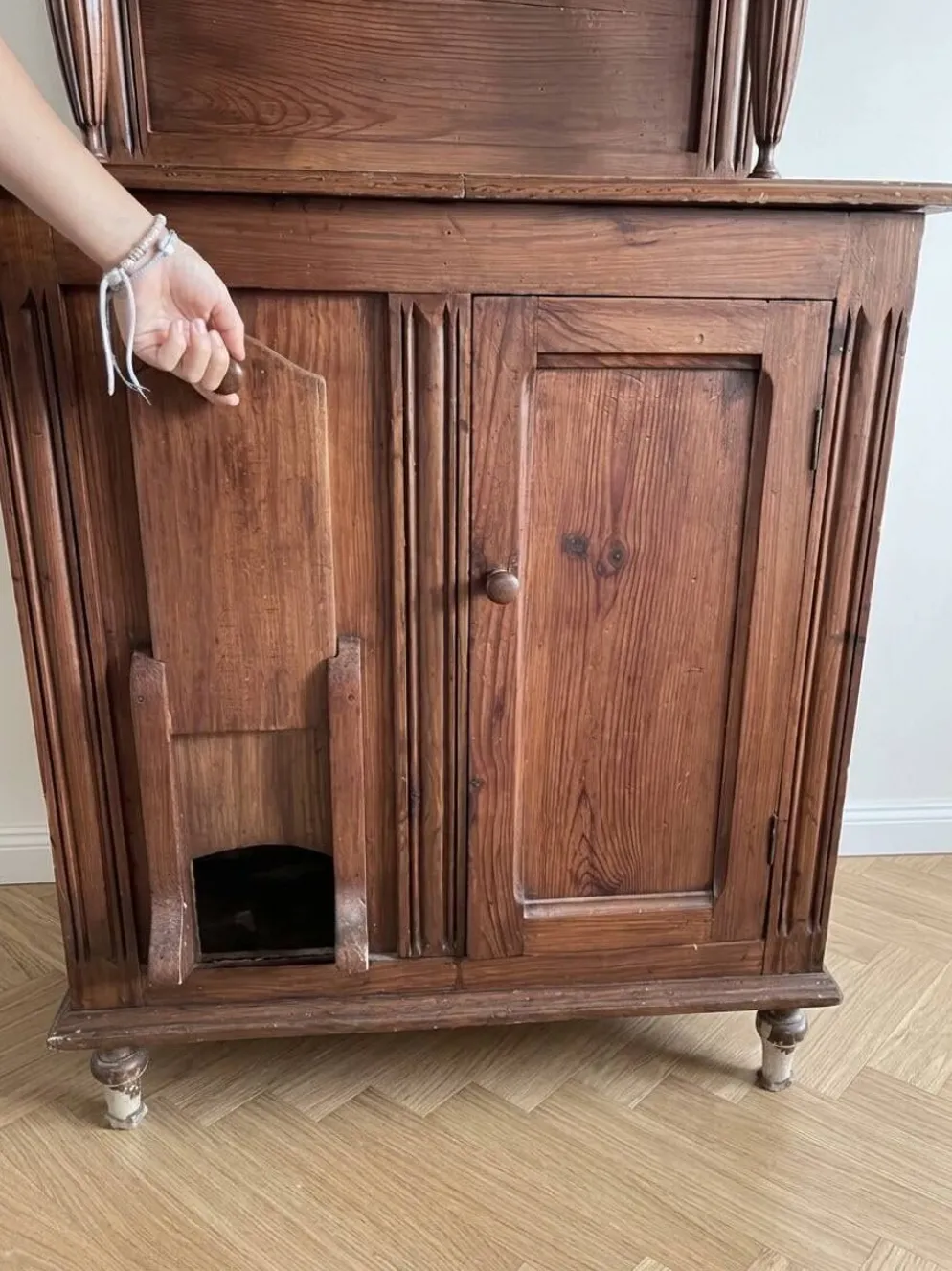 Meuble de cuisine ancien avec charbonnière intégré