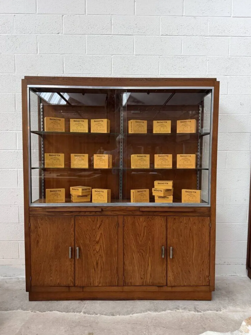 Meuble de magasin années 50