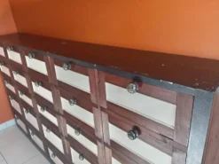 Meuble de metier