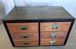 Meuble de metiers caissons a tiroirs