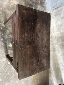 Meuble de métier ancien indonésien en teck à deux tiroirs et entretoise H89