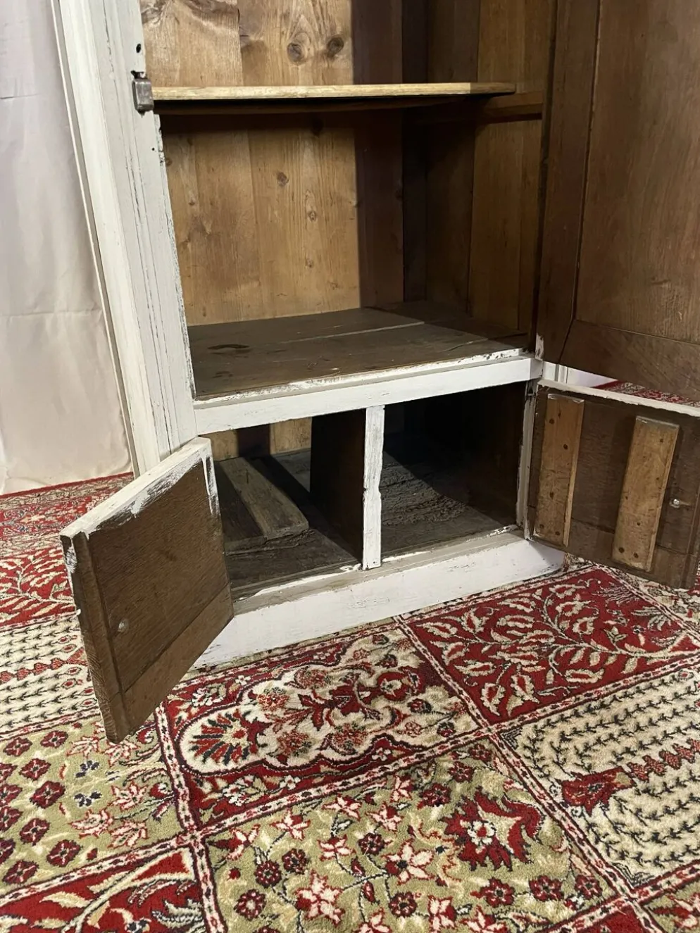 Meuble de métier ancien patiné