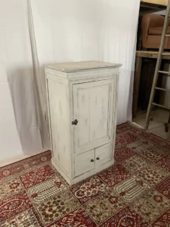 Meuble de métier ancien patiné