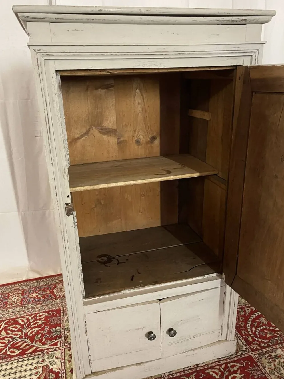 Meuble de métier ancien patiné