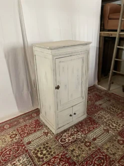 Meuble de métier ancien patiné