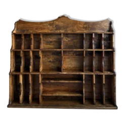 Meuble de métier à casiers