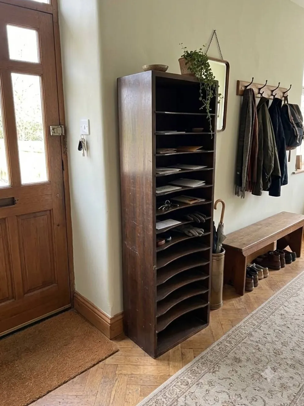 Meuble de métier à casiers des années 50