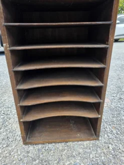 Meuble de métier à casiers des années 50