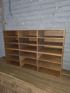 Meuble de métier à casiers des années 60