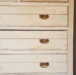 Meuble de métier, de mercerie - commode haute patinée