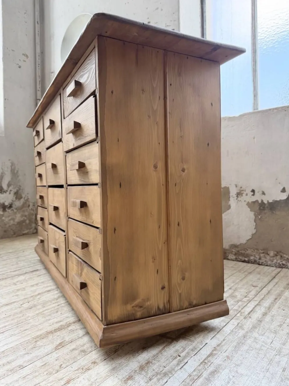 Meuble de métier en pin 1950