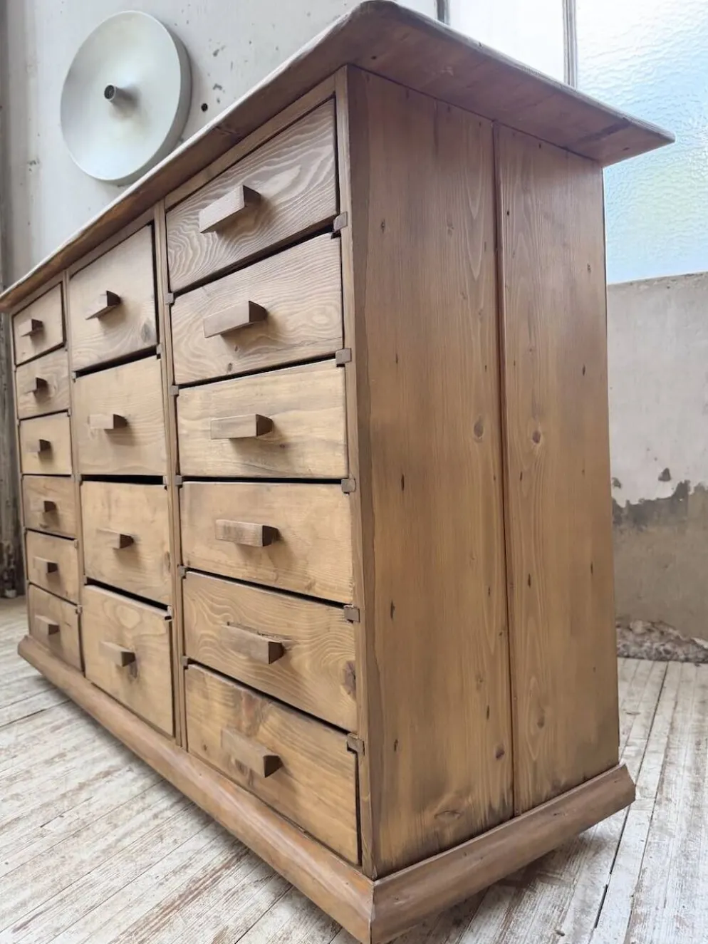 Meuble de métier en pin 1950