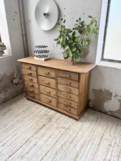 Meuble de métier en pin 1950