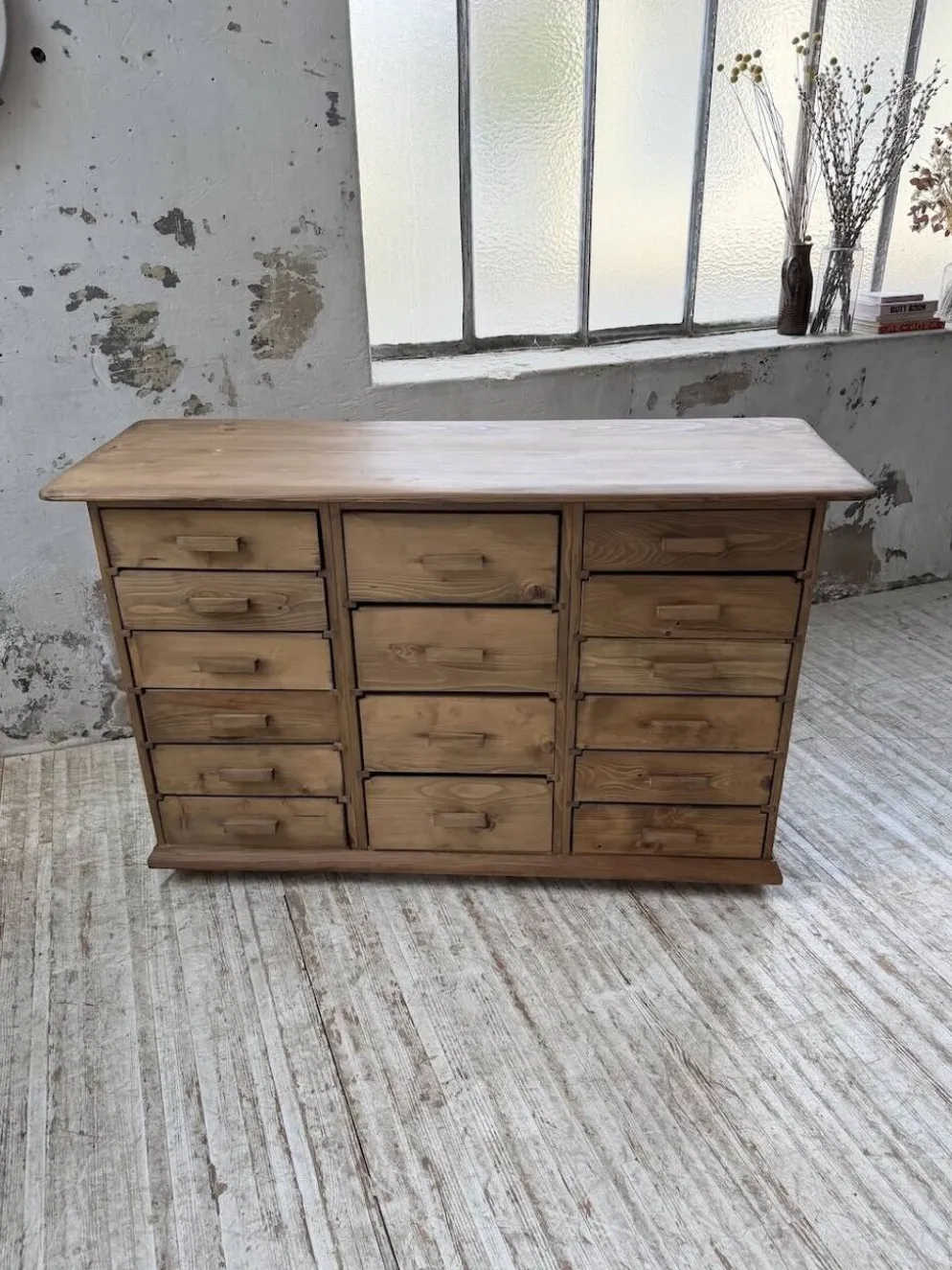 Meuble de métier en pin 1950