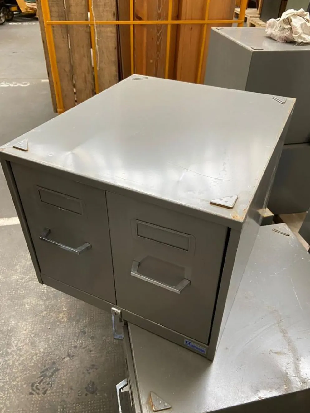 Meuble de métier meuble d'archivage modulable 8 tiroirs métal classeur industriel 1960s