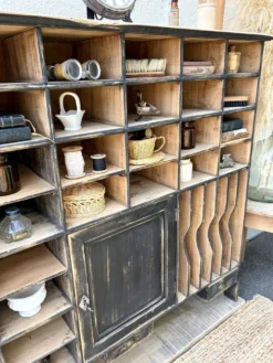 Meuble de métier, meuble de tri de la poste