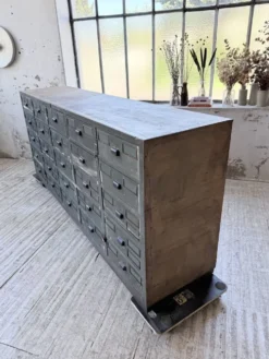 Meuble de métier patiné bleue à tiroirs XL chêne hêtre