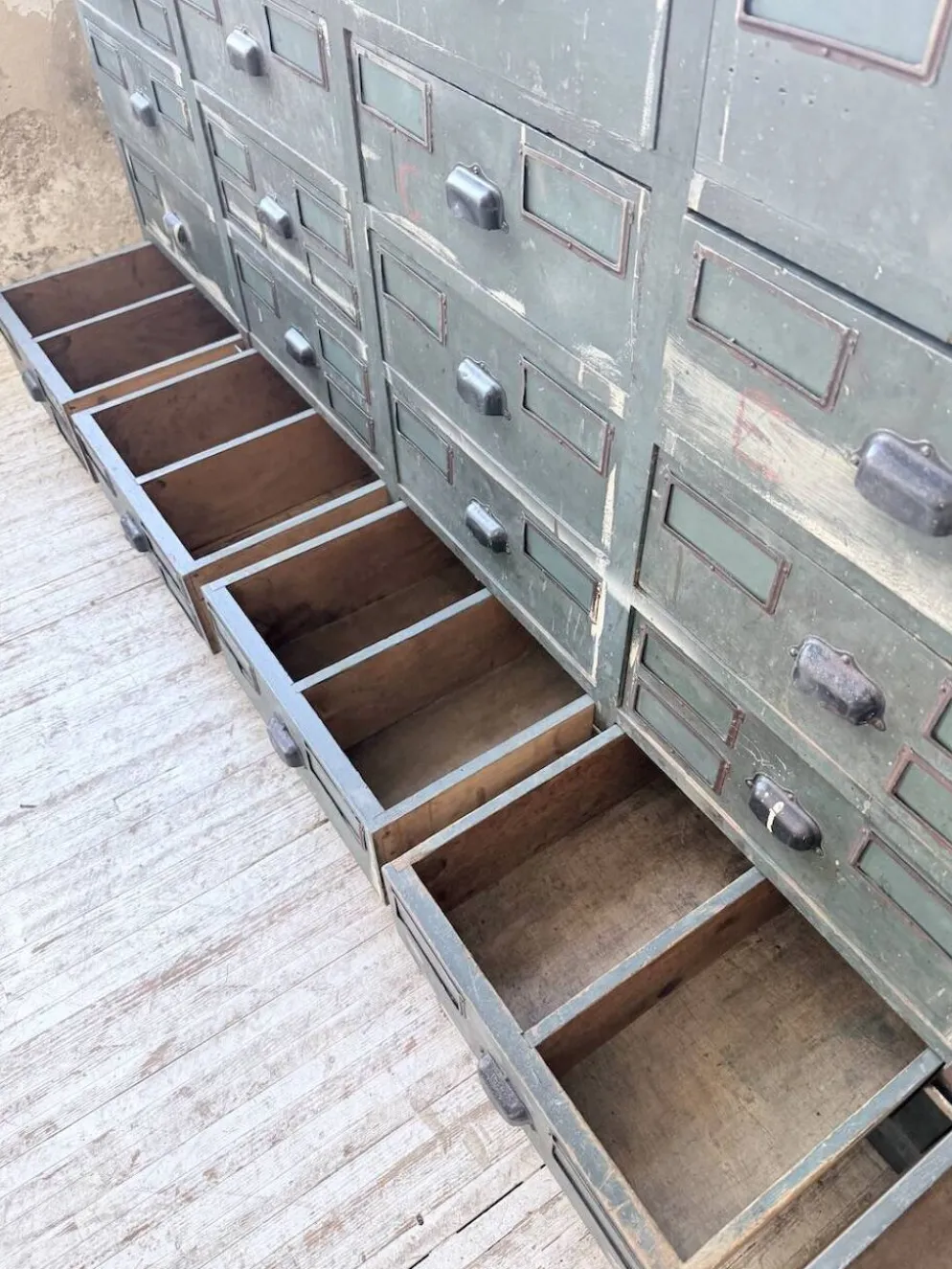 Meuble de métier patiné bleue à tiroirs XL chêne hêtre