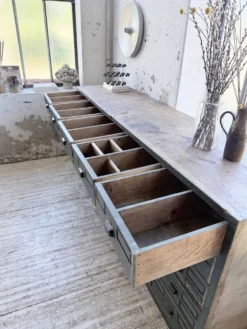 Meuble de métier patiné bleue à tiroirs XL chêne hêtre