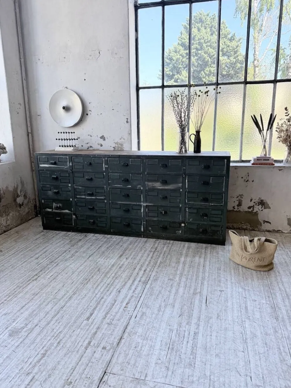 Meuble de métier patiné bleue à tiroirs XL chêne hêtre