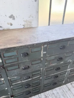 Meuble de métier patiné bleue à tiroirs XL chêne hêtre