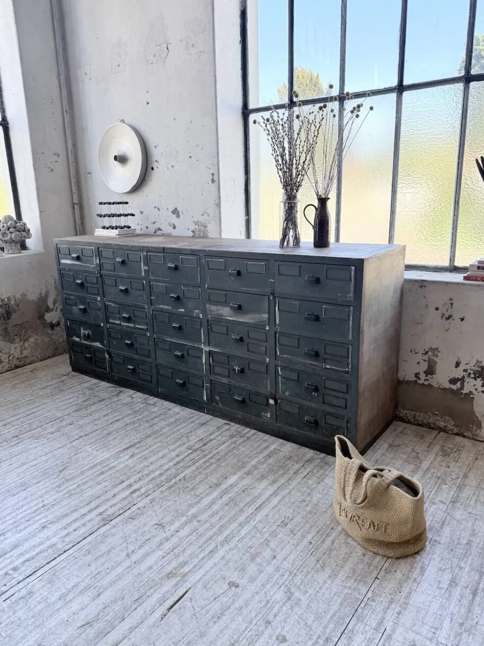 Meuble de métier patiné bleue à tiroirs XL chêne hêtre