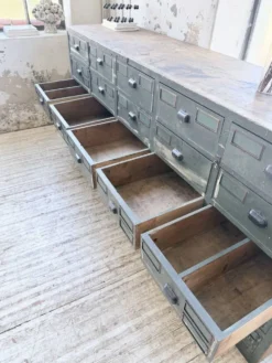 Meuble de métier patiné bleue à tiroirs XL chêne hêtre