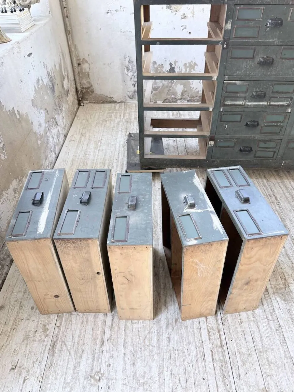 Meuble de métier patiné bleue à tiroirs XL chêne hêtre