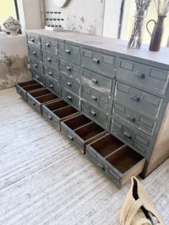 Meuble de métier patiné bleue à tiroirs XL chêne hêtre