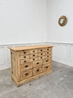 Meuble de métier 18 tiroirs 1900